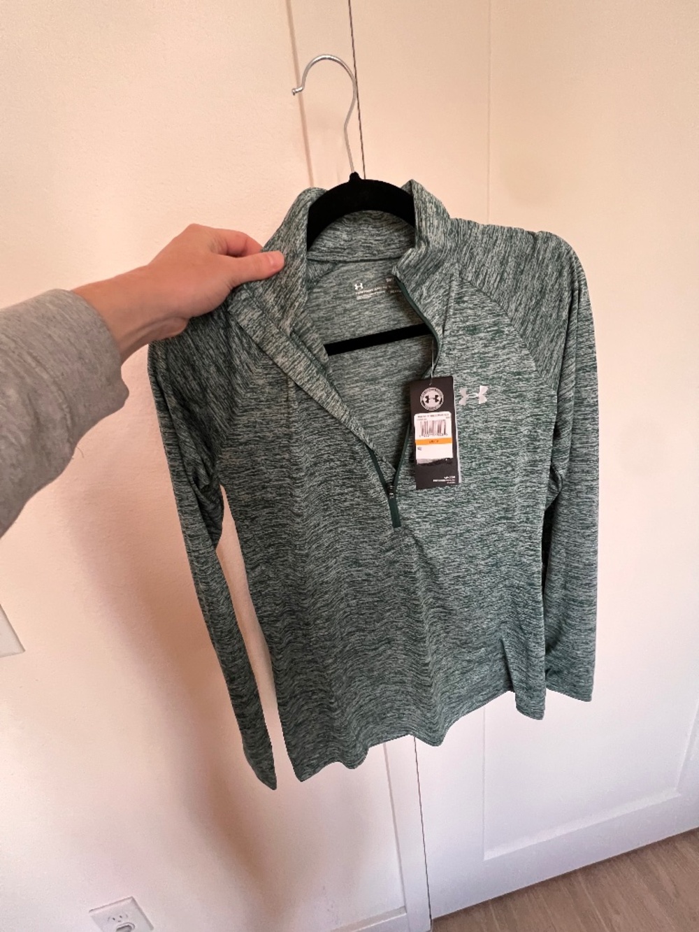 Under Armour Women’s Heatgear long sleeve top